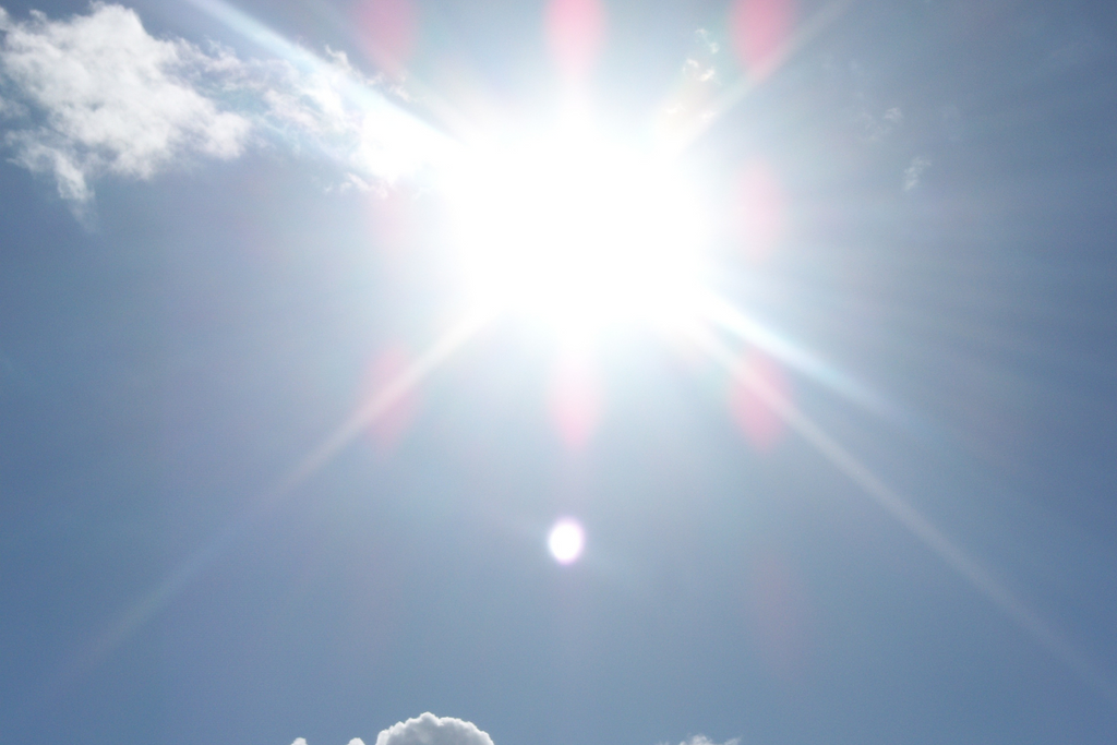 How do UV rays affect your eyes?